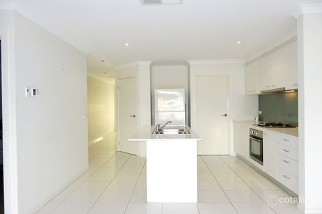 Property photo of 5 Contempo Boulevard Wollert VIC 3750