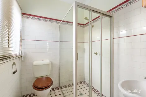 Property photo of 15 Locksley Avenue Reservoir VIC 3073