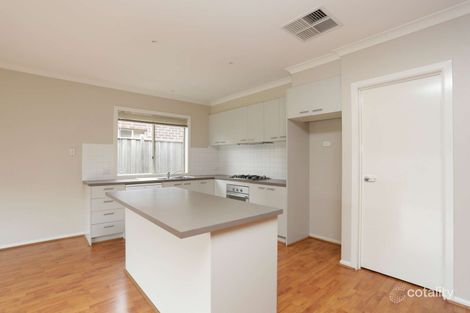 Property photo of 8 Sanctuary Crescent Rowville VIC 3178