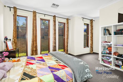 Property photo of 4 Liddiard Street Ropes Crossing NSW 2760