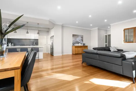 Property photo of 20 Sumich Gardens Coogee WA 6166