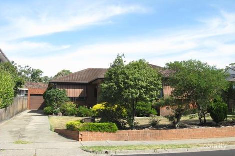 17 De Havilland Ave, Strathmore Heights, VIC 3041