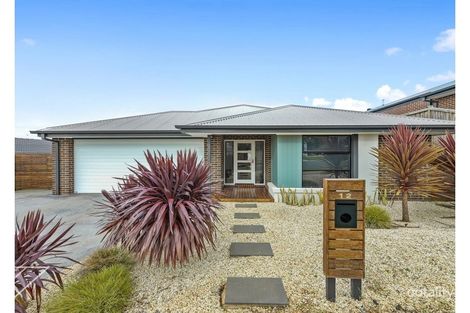 12 Heathland Ave, Warragul, VIC 3820