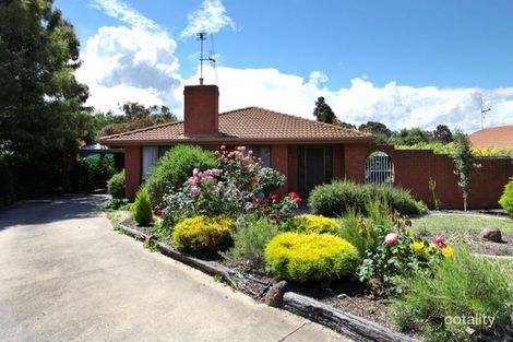 14 Akoonah Dr, Golden Square, VIC 3555