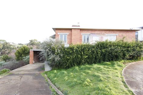 24 Hamilton St, Upper Burnie, TAS 7320