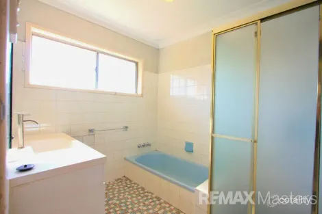 Property photo of 129 Granadilla Street Macgregor QLD 4109