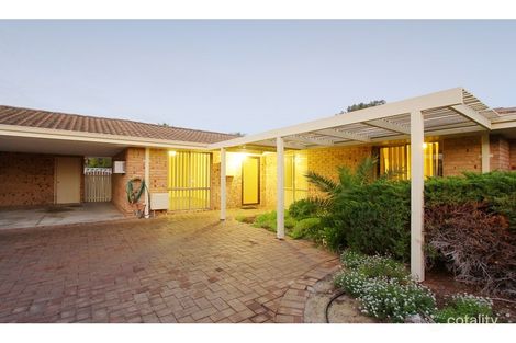 2/17 Surrey St, Dianella, WA 6059