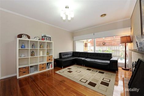 Property photo of 12 Mahoney Crescent Seaford VIC 3198