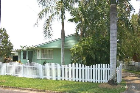 18 Smallwood St, Mooroobool, QLD 4870