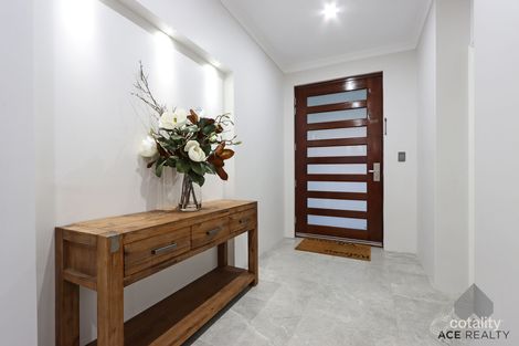 Property photo of 7 Yarrow Street Treeby WA 6164