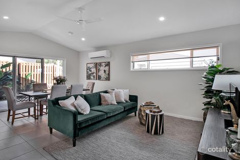 Property photo of 4/2-20 Island View Drive Urangan QLD 4655