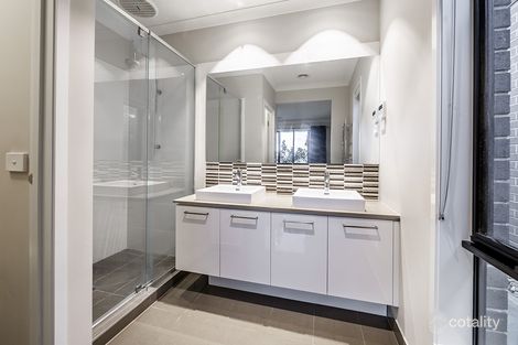 Property photo of 6 Jonesys Lane Clyde North VIC 3978