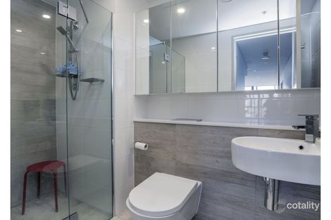 Property photo of 2111/2 Como Crescent Southport QLD 4215