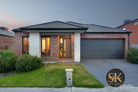 Property photo of 34 Squadron Road Point Cook VIC 3030