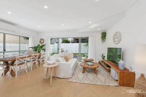 Property photo of 2/309 Riding Road Balmoral QLD 4171