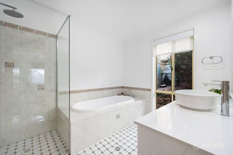 Property photo of 3 Dalmeny Drive Macquarie Hills NSW 2285