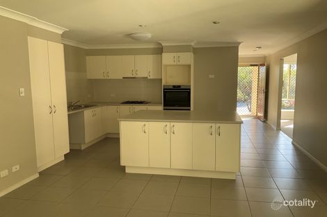 Property photo of 4 Lillypilly Crescent Flinders View QLD 4305