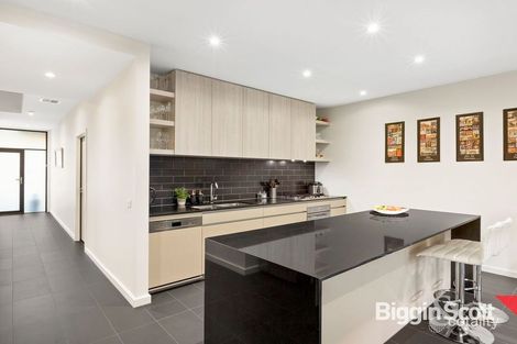 Property photo of 6 Phar Lap Drive Doncaster VIC 3108