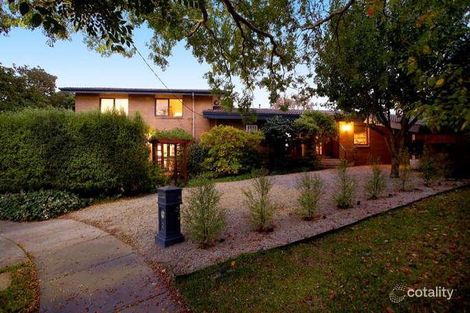 Property photo of 2 Deanlea Court Hawthorn East VIC 3123