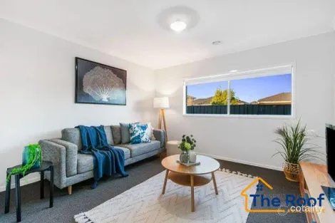 Property photo of 2 Abbeygate Drive Werribee VIC 3030