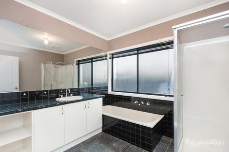 Property photo of 18 Joachim Lane Spring Gully VIC 3550