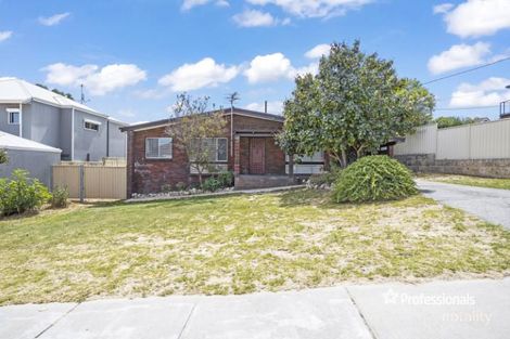 43 Quinns Rd, Quinns Rocks, WA 6030