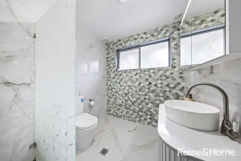 Property photo of 30 Kingfisher Street Ingleburn NSW 2565