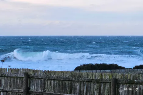 Property photo of 135 The Esplanade Naracoopa TAS 7256