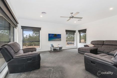 Property photo of 33 Hamilton Way Lockwood South VIC 3551