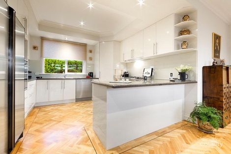 Property photo of 70 Aylmer Street Balwyn North VIC 3104