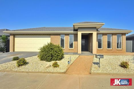Property photo of 42 Nighthawk Road Tarneit VIC 3029