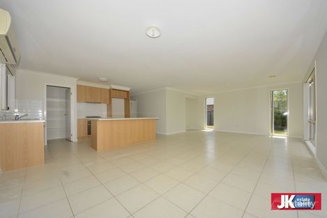 Property photo of 42 Nighthawk Road Tarneit VIC 3029