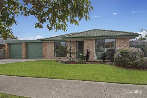 Property photo of 43 Oberon Drive Carrum Downs VIC 3201