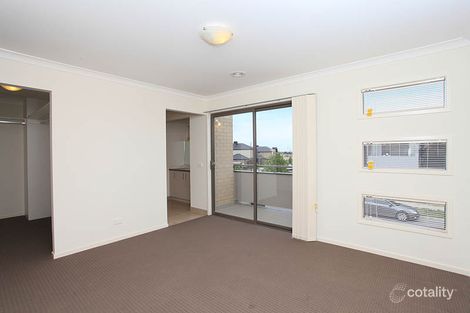 Property photo of 10 Grattan Cove Craigieburn VIC 3064