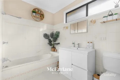 Property photo of 16 Kestrel Avenue Mount Hutton NSW 2290