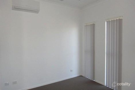 Property photo of 28 Hasemann Crescent Upper Coomera QLD 4209
