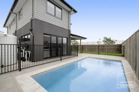 10 Titan Cres, Banya, QLD 4551
