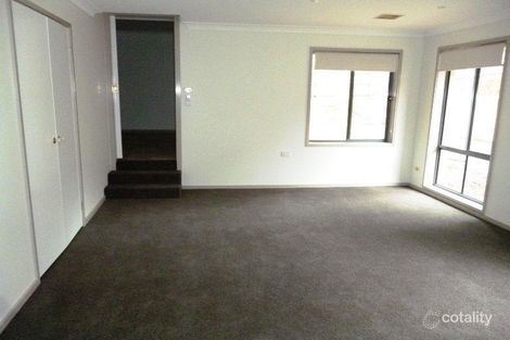Property photo of 7 Tom Roberts Crescent Yallambie VIC 3085
