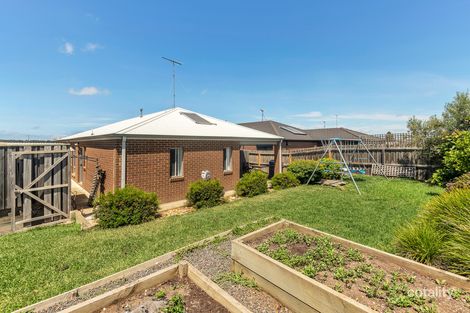 Property photo of 11 Tannin Way Waurn Ponds VIC 3216
