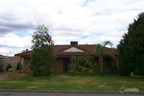 9 Snook Pl, Seville Grove, WA 6112