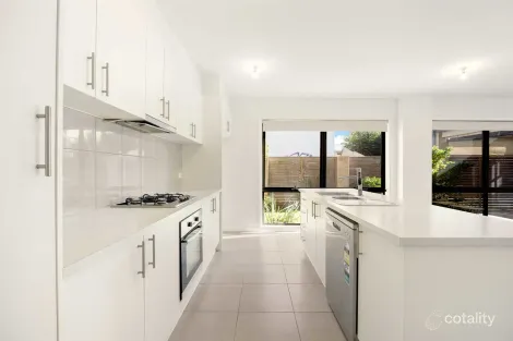 Property photo of 1/3 Montasell Avenue Deer Park VIC 3023