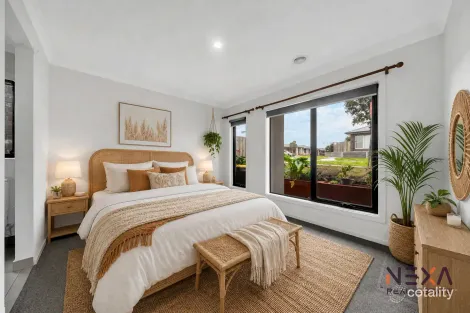 Property photo of 5 Feedwater Road Donnybrook VIC 3064