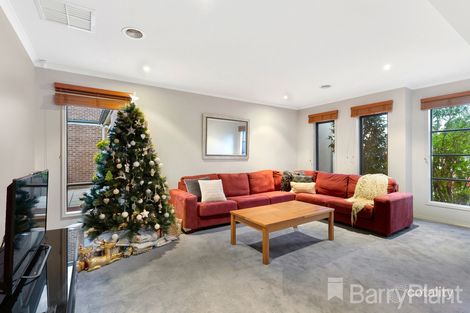 Property photo of 30 Scarlet Drive Bundoora VIC 3083