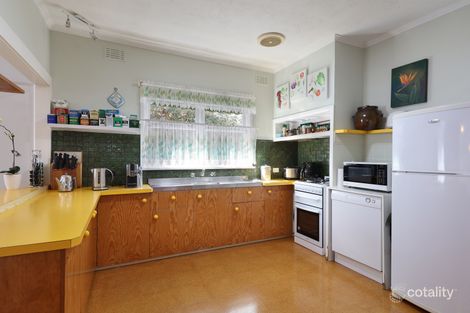 Property photo of 110 East Boundary Road Bentleigh East VIC 3165