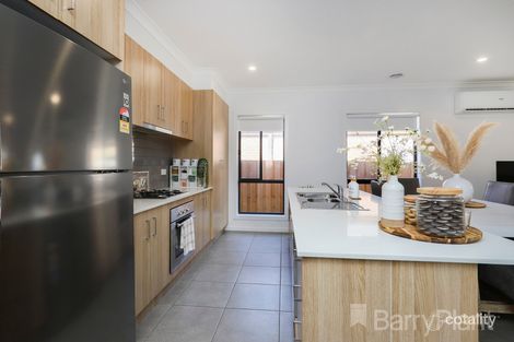 Property photo of 39 Vermilion Drive Greenvale VIC 3059