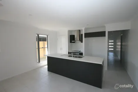 Property photo of 32 Bora Place Ningi QLD 4511