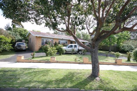 17 Arkana Ave, Highton, VIC 3216