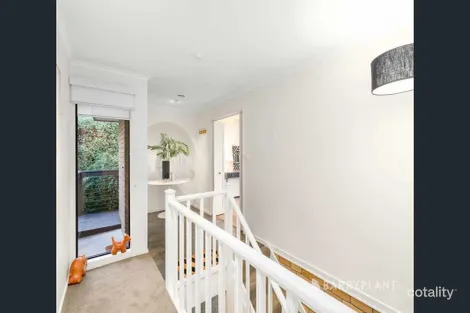 Property photo of 51 Culzean Crescent Highton VIC 3216