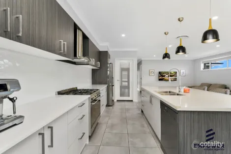 Property photo of 51 Crowley Boulevard Claymore NSW 2559