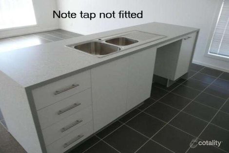 Property photo of 37 Mallacoota Way Craigieburn VIC 3064